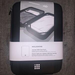 moleskin journey tablet hard pouch